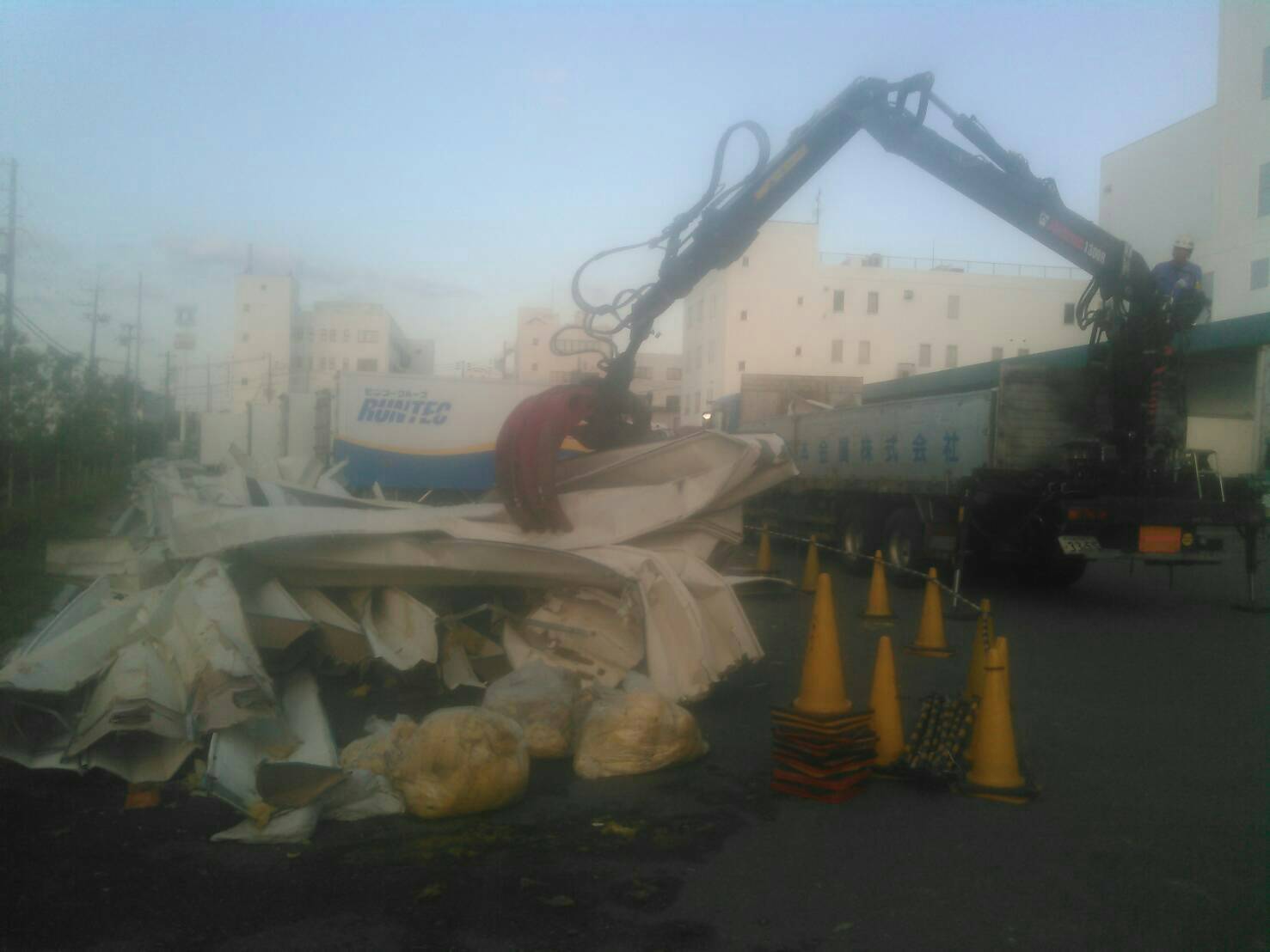 尼崎市台風被害現場撤去写真2